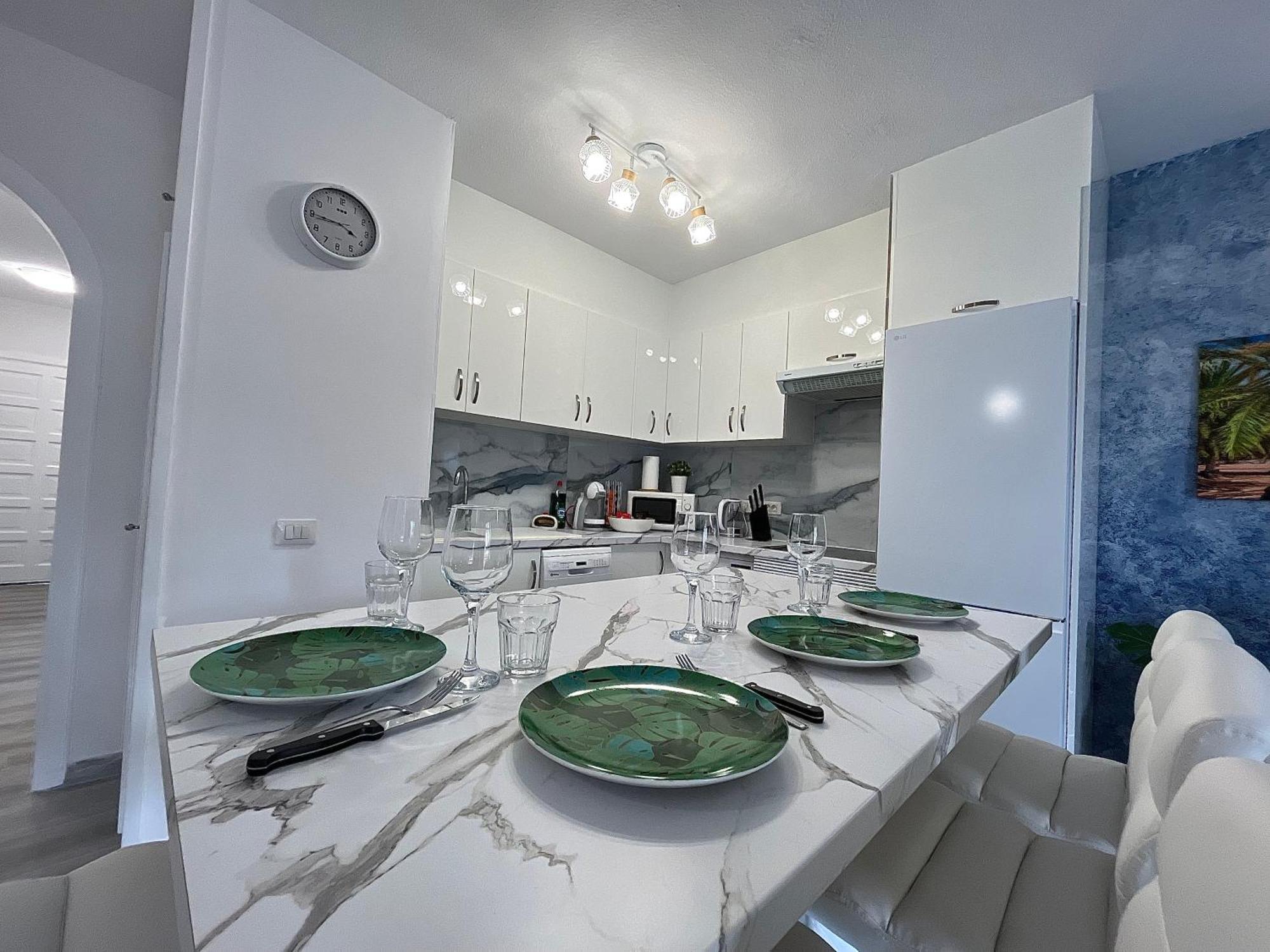 Ocean Light Apartment Los Cristianos  Bagian luar foto